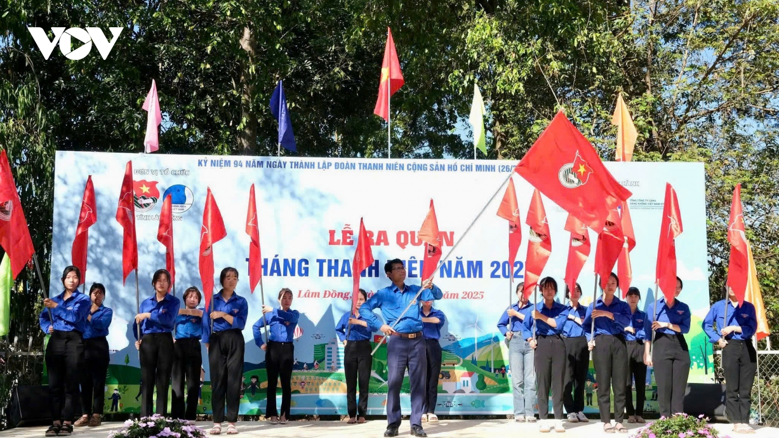 Tuổi trẻ Lâm Đồng phát huy tinh thần xung kích xây dựng nông thôn mới